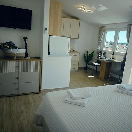 Apartment Topic Baška Voda Exteriör bild
