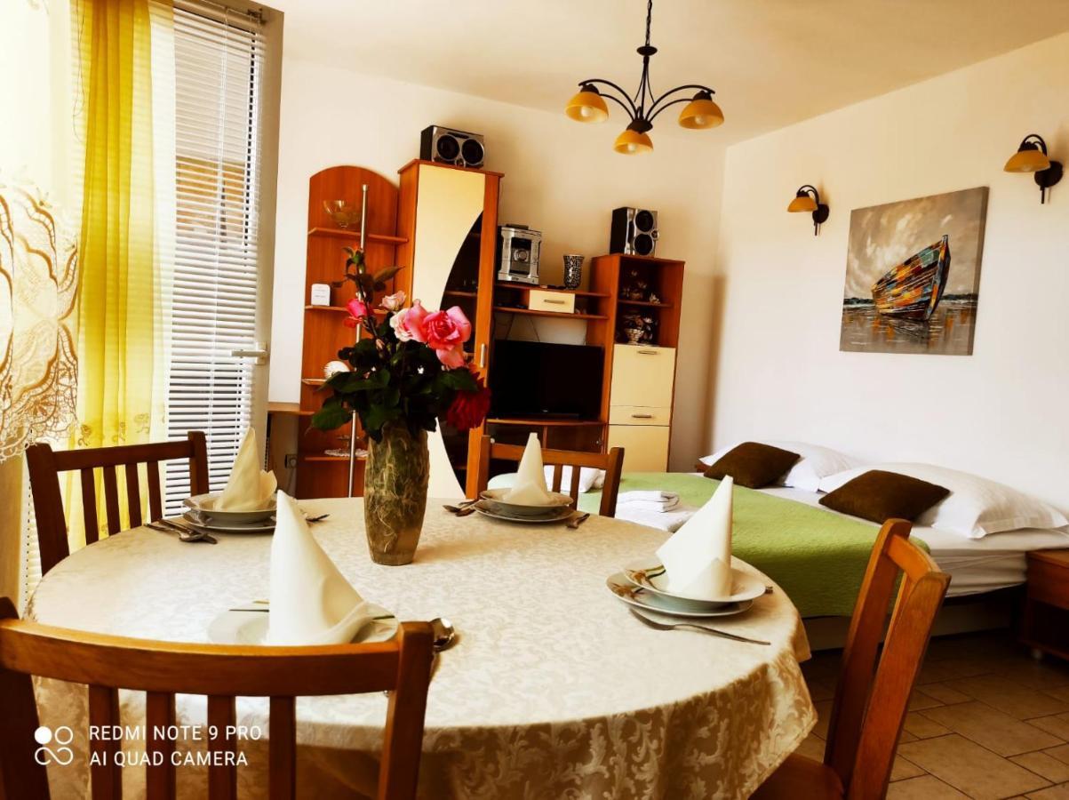 Apartment Topic Baška Voda Exteriör bild