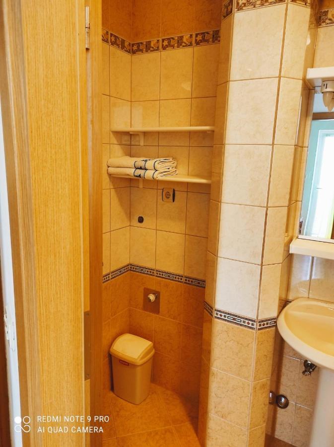 Apartment Topic Baška Voda Exteriör bild