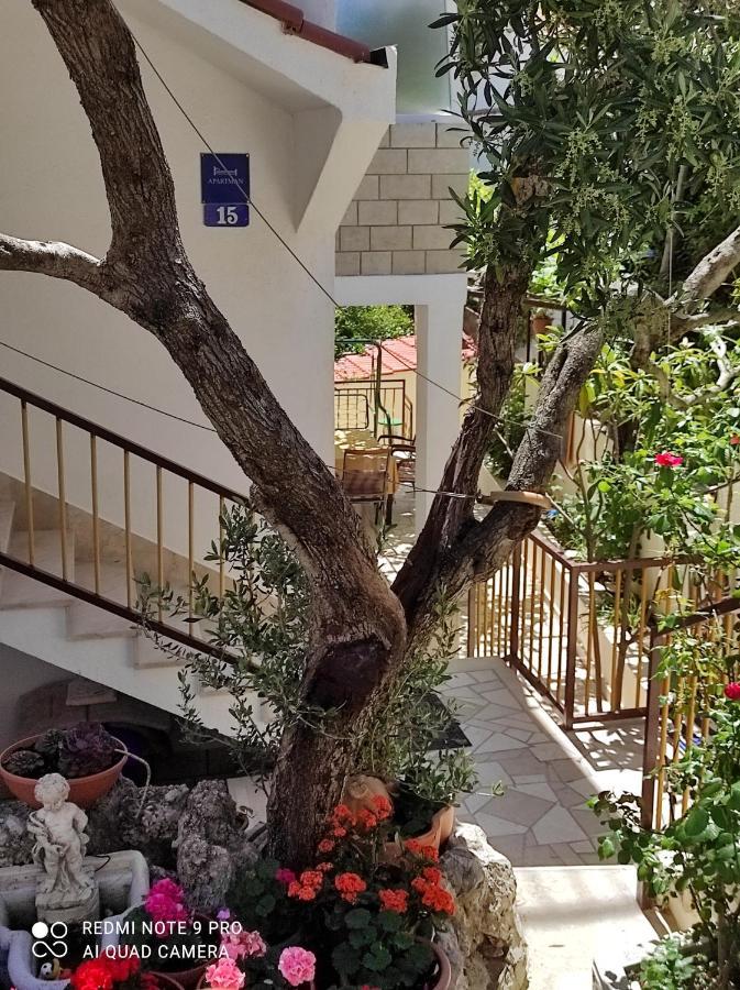 Apartment Topic Baška Voda Exteriör bild