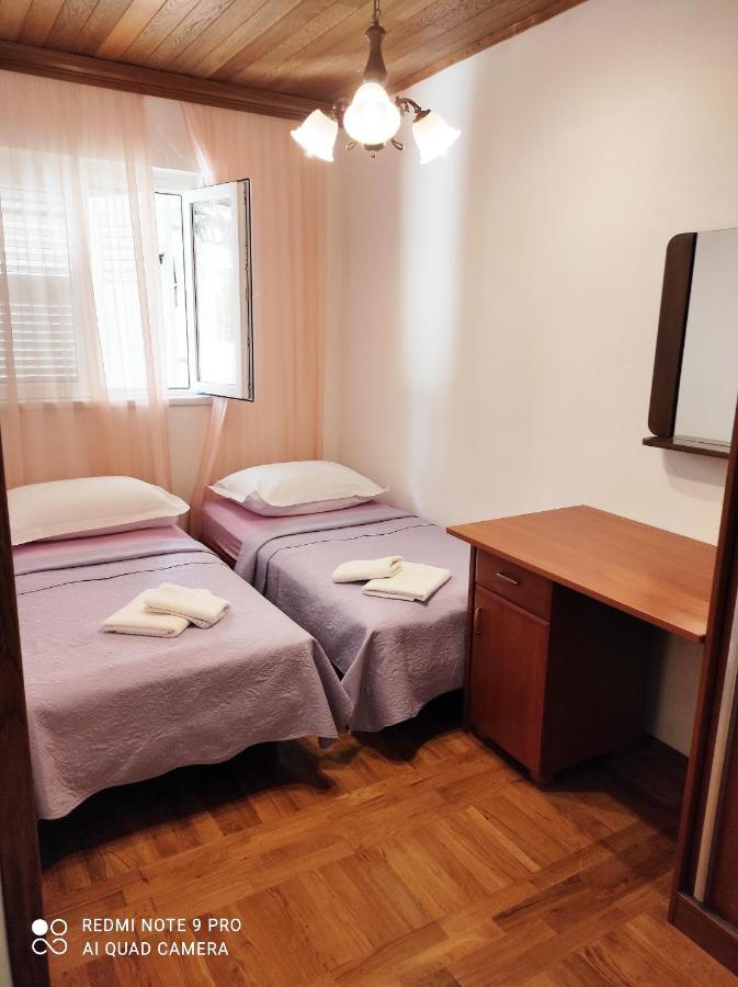 Apartment Topic Baška Voda Exteriör bild