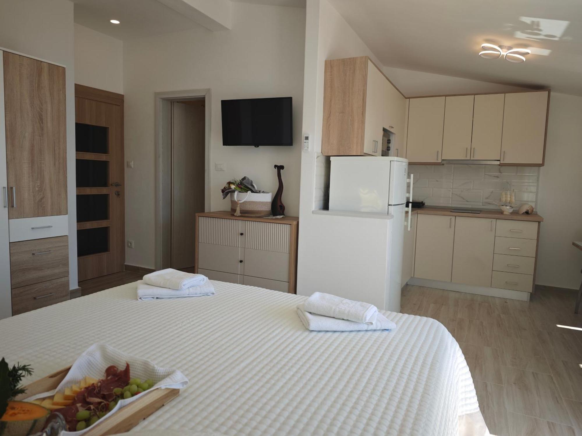 Apartment Topic Baška Voda Exteriör bild