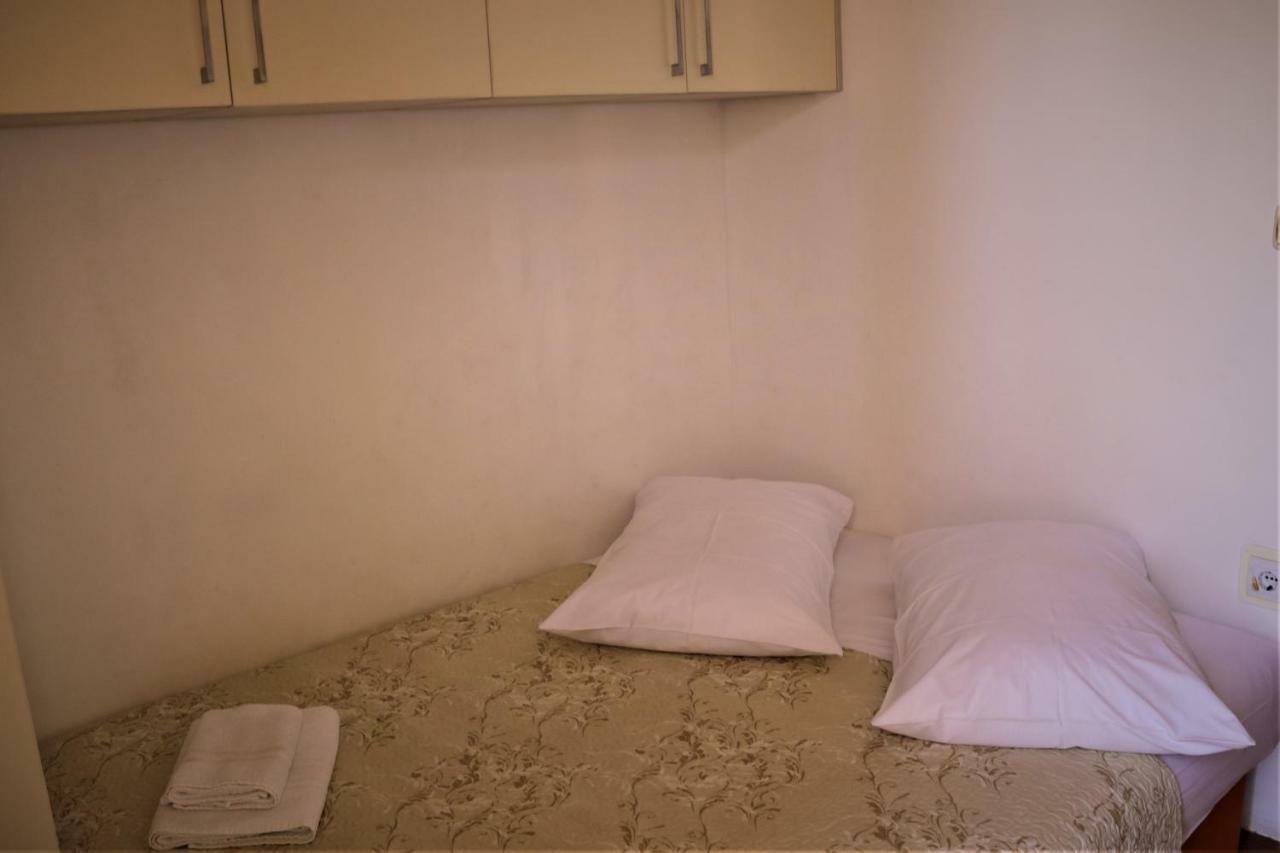 Apartment Topic Baška Voda Exteriör bild