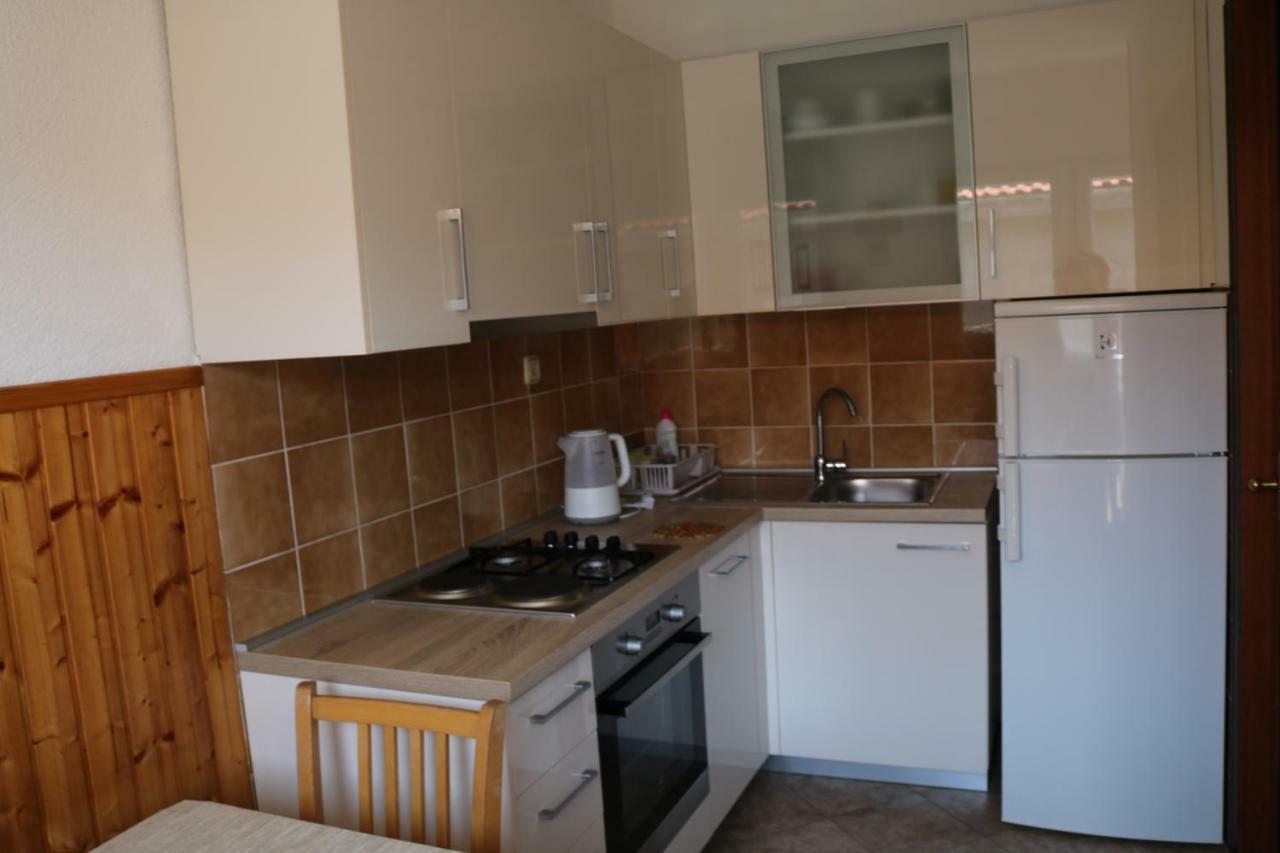 Apartment Topic Baška Voda Exteriör bild