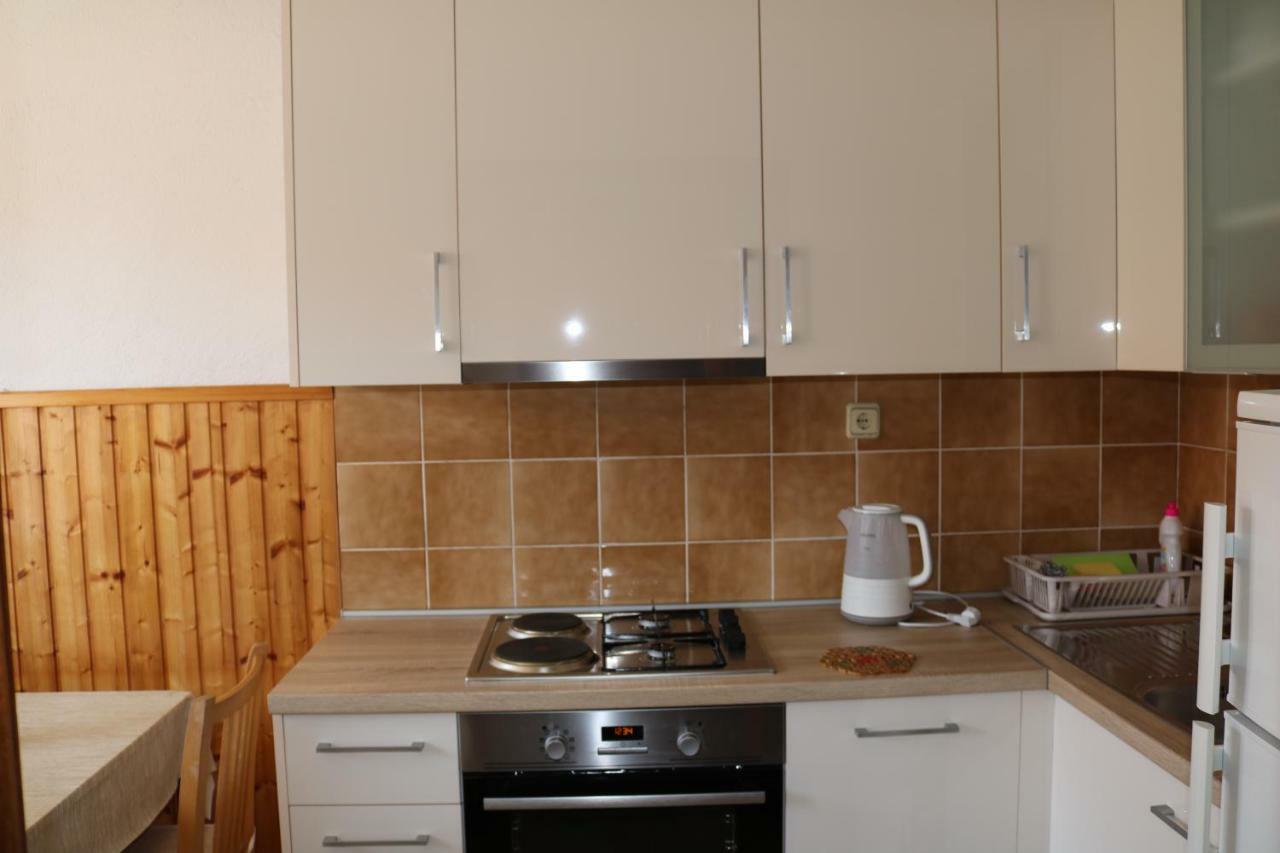 Apartment Topic Baška Voda Exteriör bild