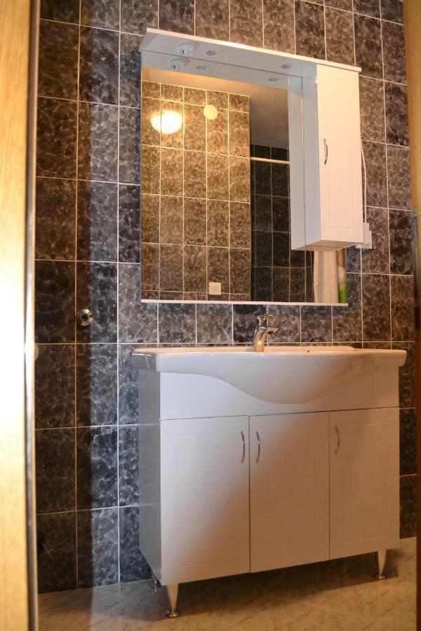 Apartment Topic Baška Voda Exteriör bild