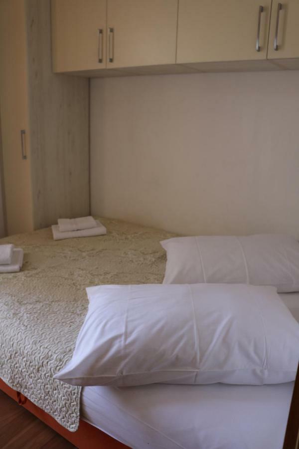 Apartment Topic Baška Voda Exteriör bild