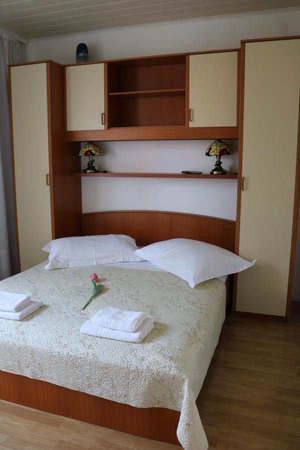 Apartment Topic Baška Voda Exteriör bild
